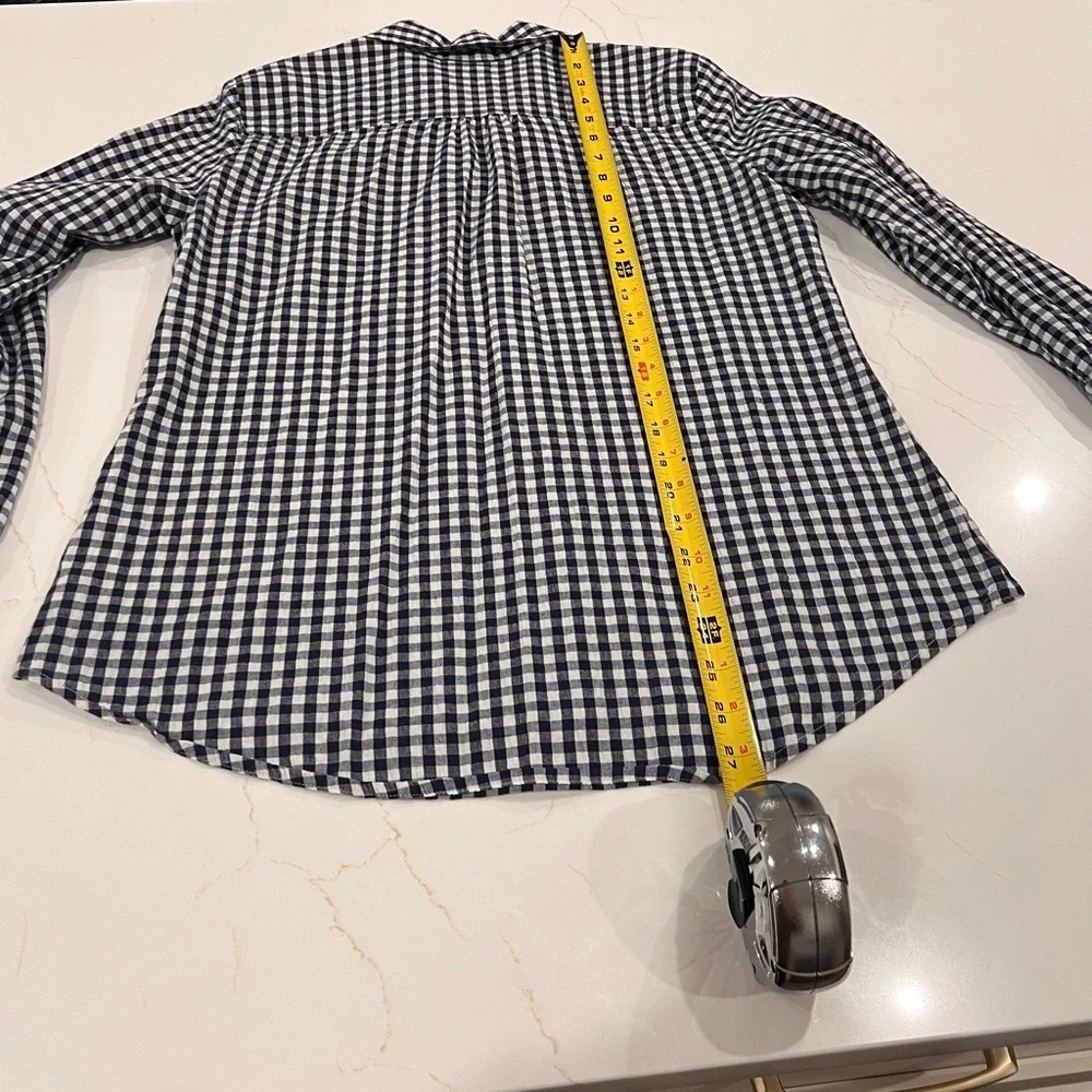KUT from the kloth M Navy / White Check Button Down - Picture 10 of 11